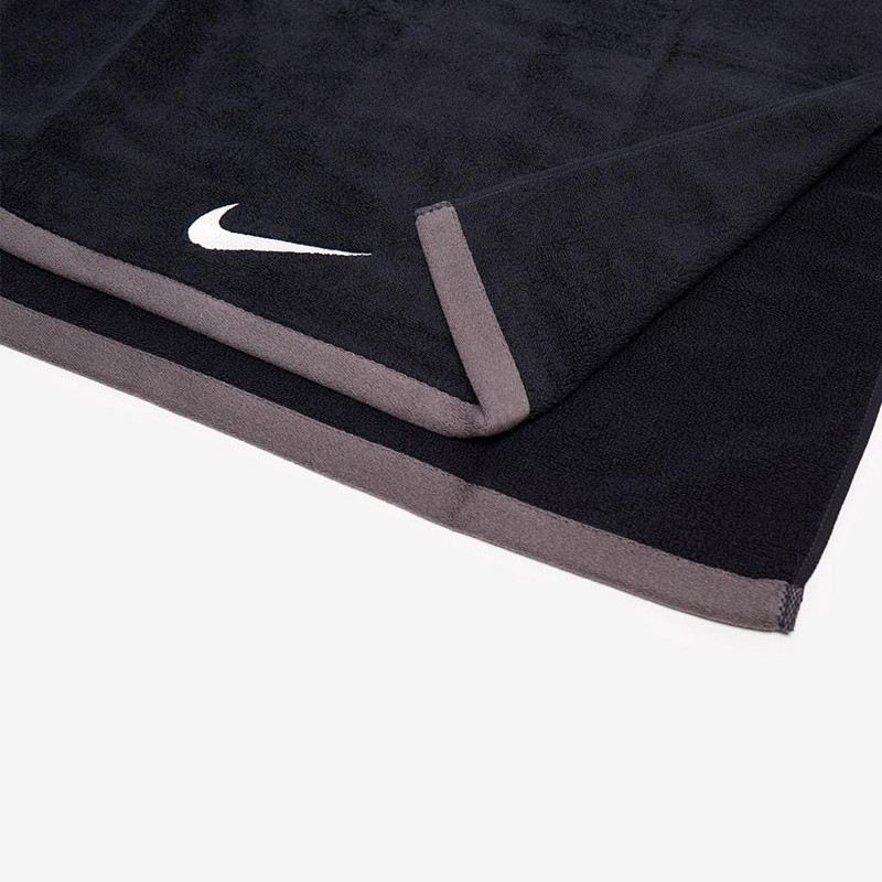 PERALATAN TRAINING NIKE Fundamental Towel Medium